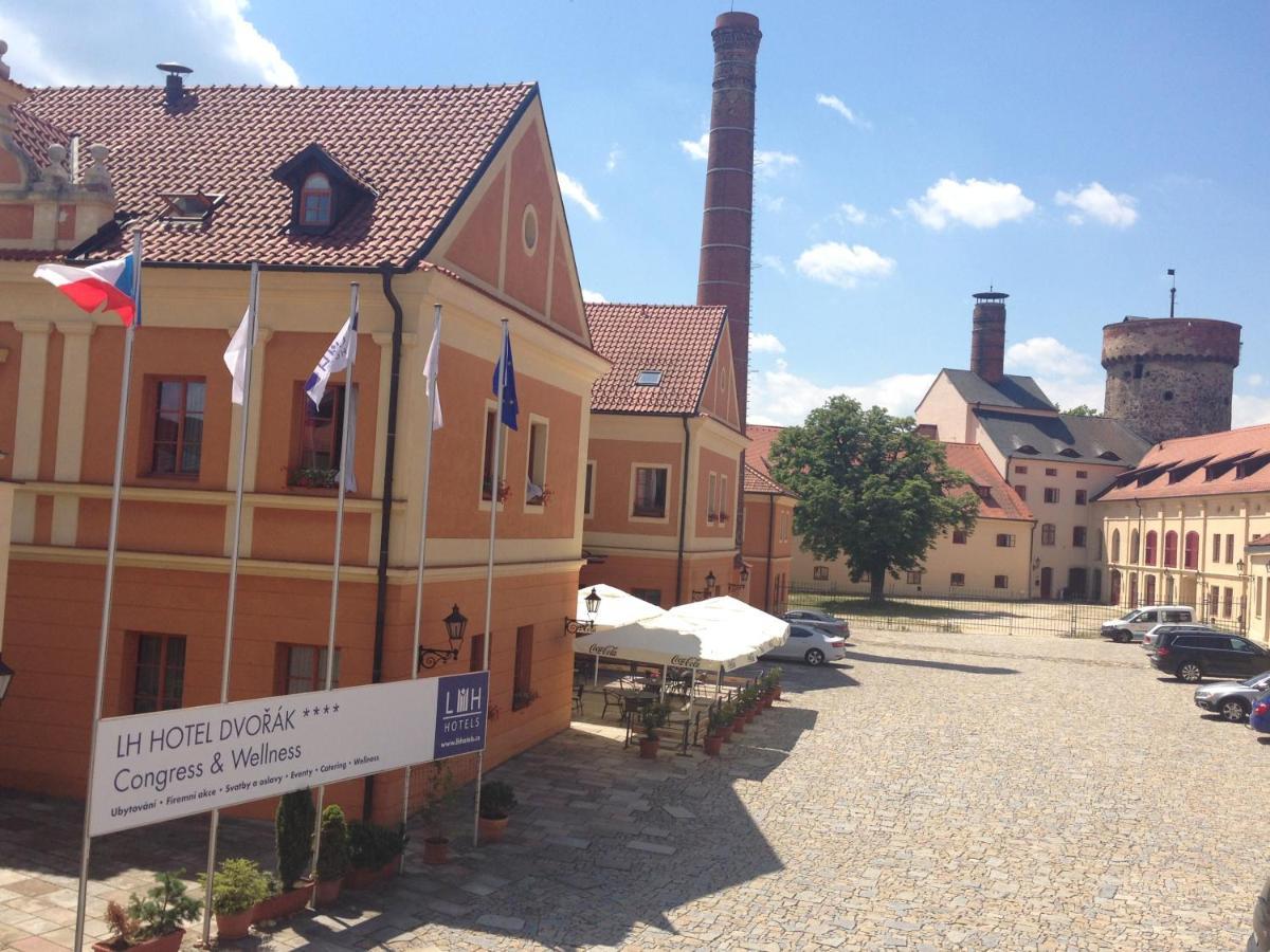 Lh Hotel Dvorak Tabor Congress & Wellness Bagian luar foto