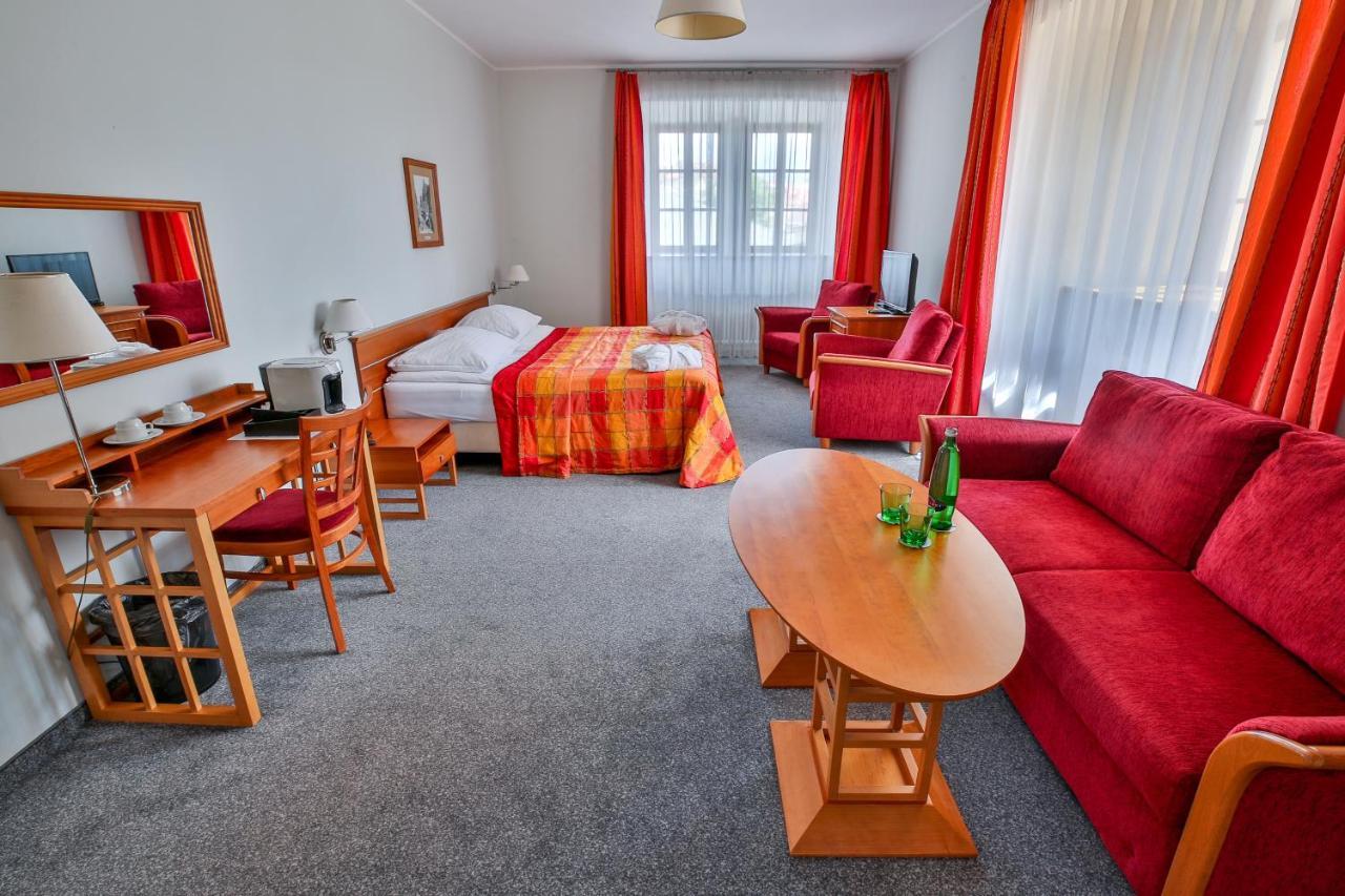 Lh Hotel Dvorak Tabor Congress & Wellness Bagian luar foto