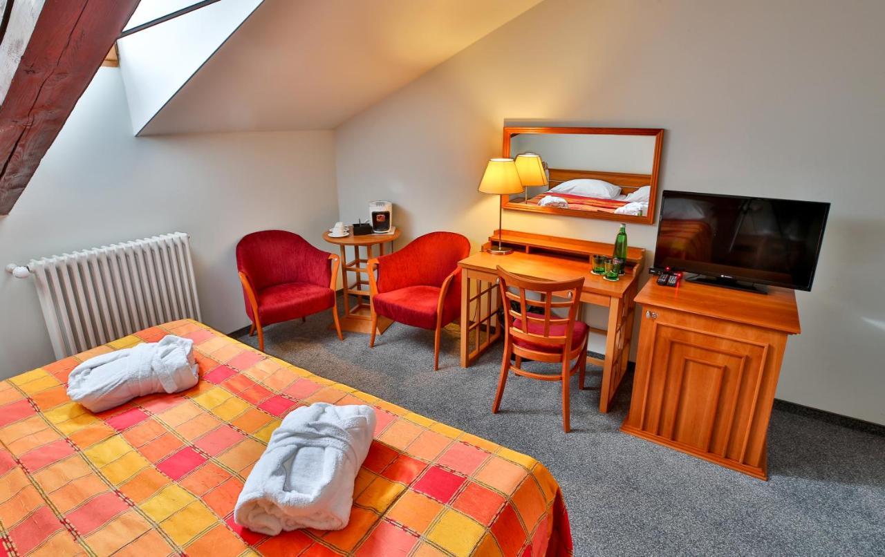 Lh Hotel Dvorak Tabor Congress & Wellness Bagian luar foto