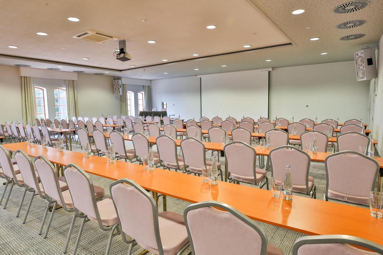 Lh Hotel Dvorak Tabor Congress & Wellness Bagian luar foto