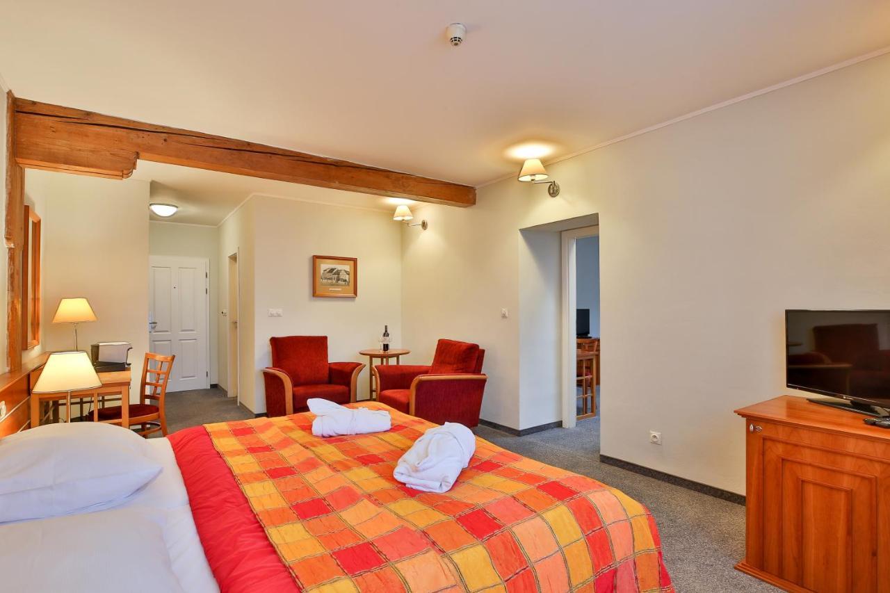Lh Hotel Dvorak Tabor Congress & Wellness Bagian luar foto