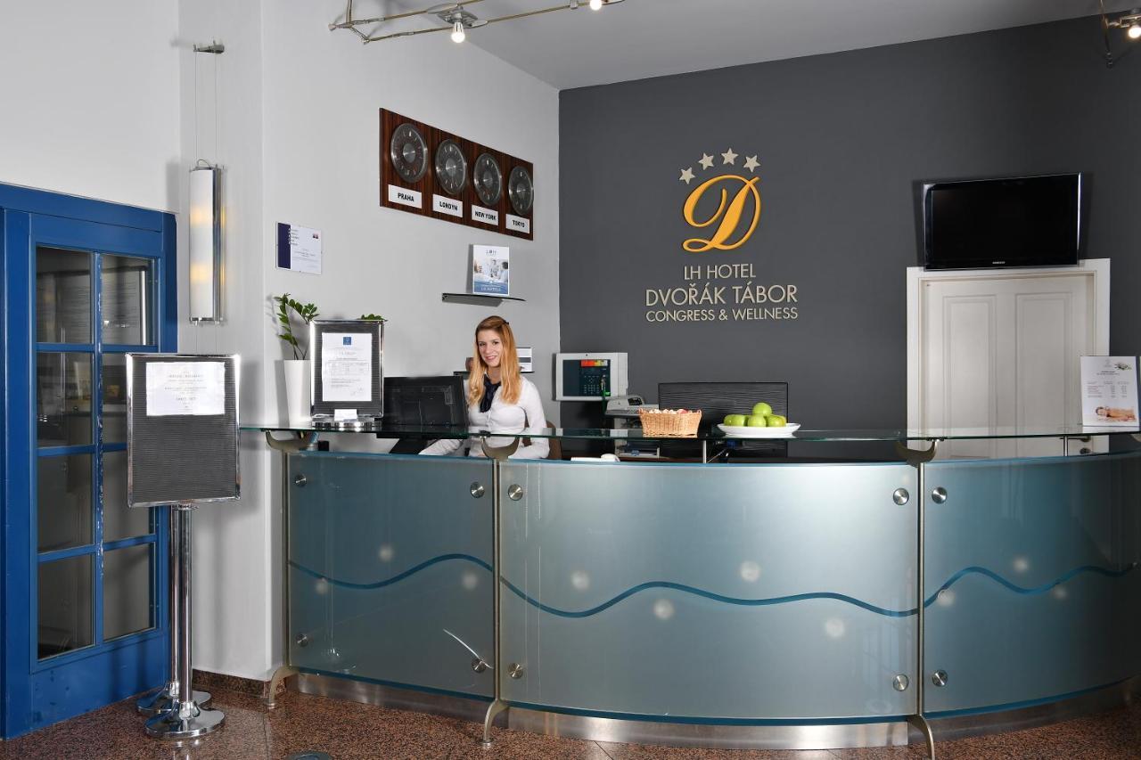 Lh Hotel Dvorak Tabor Congress & Wellness Bagian luar foto