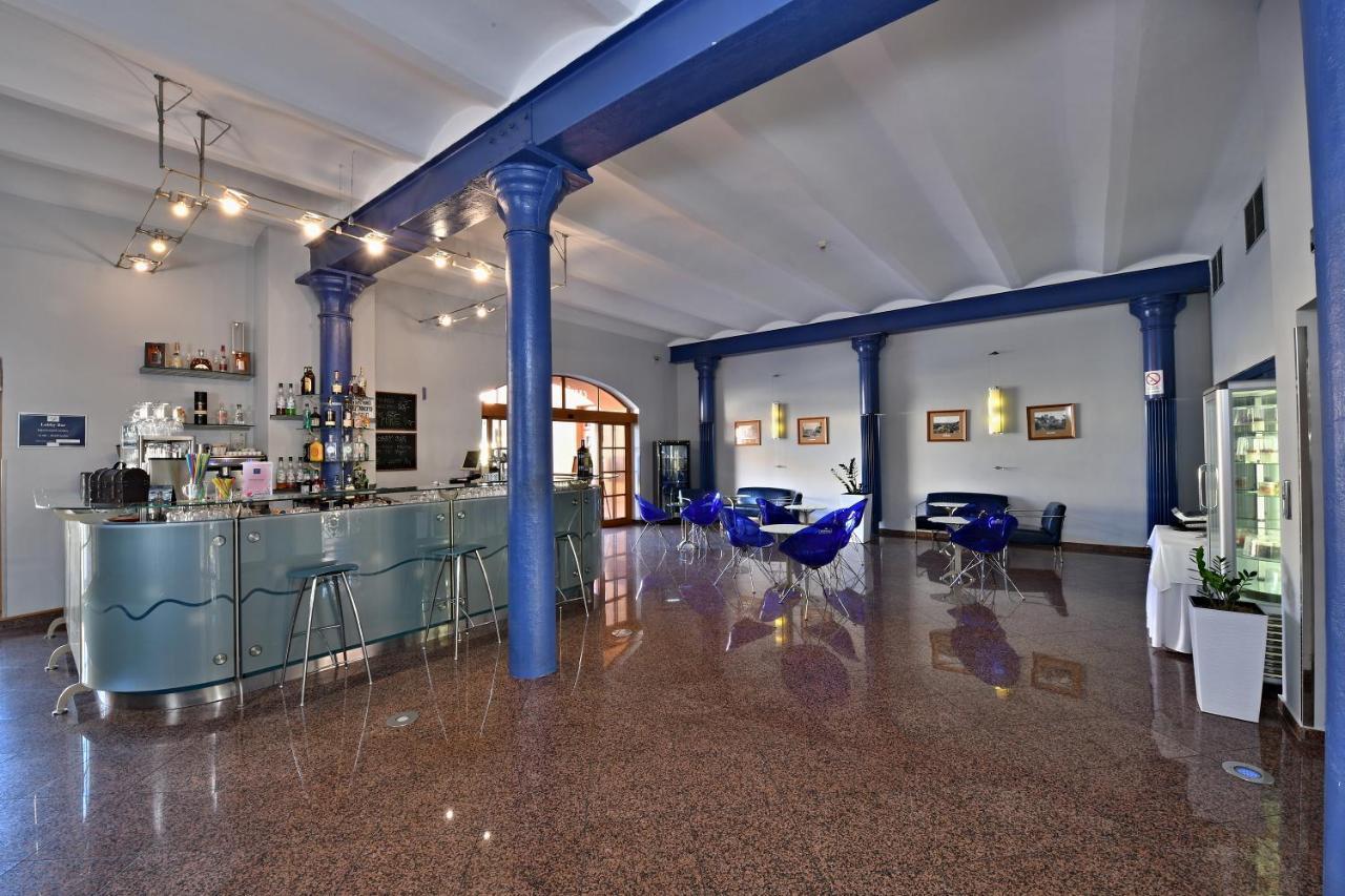 Lh Hotel Dvorak Tabor Congress & Wellness Bagian luar foto