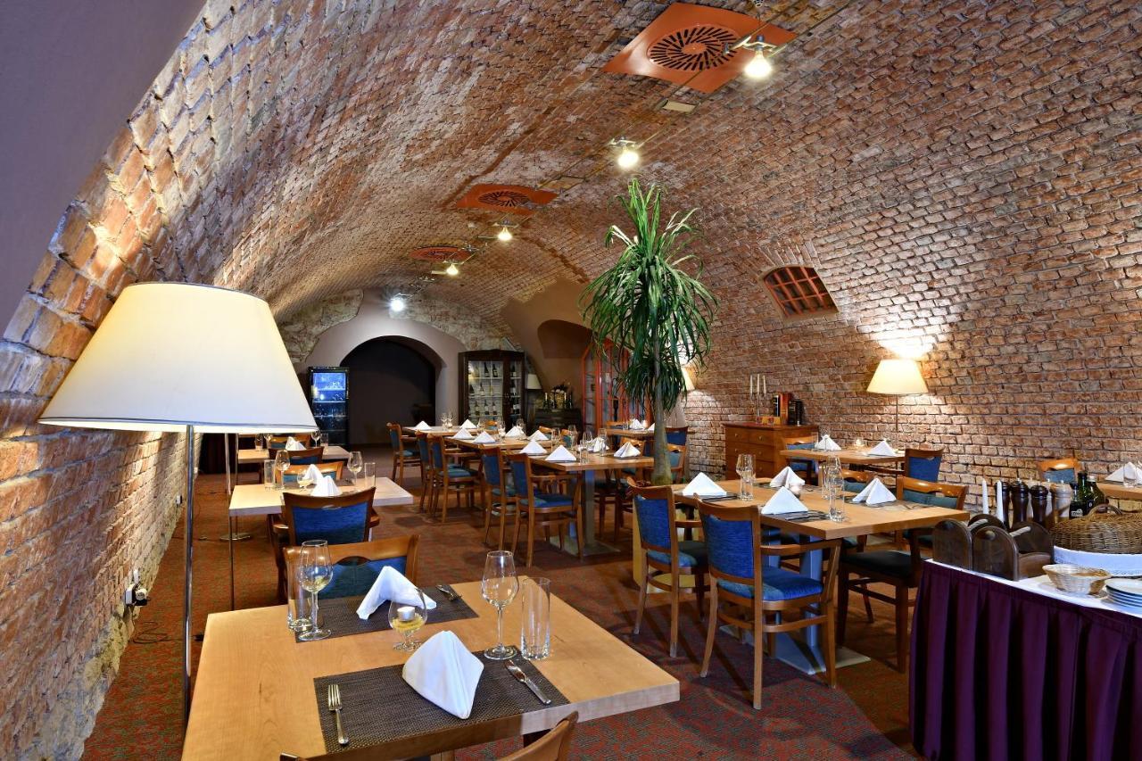 Lh Hotel Dvorak Tabor Congress & Wellness Bagian luar foto